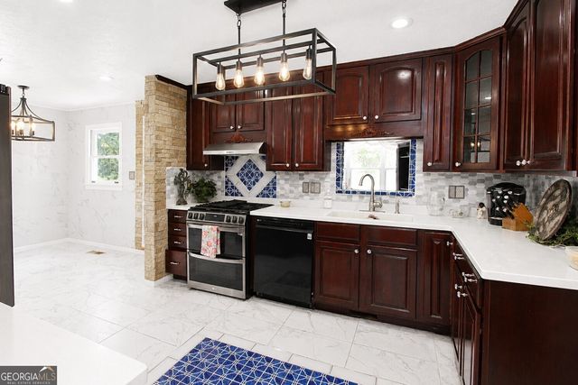 14 Cambridge Drive SE, Rome, GA 30161