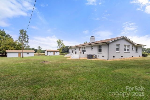 2800 Potter Road S, Waxhaw, NC 28173