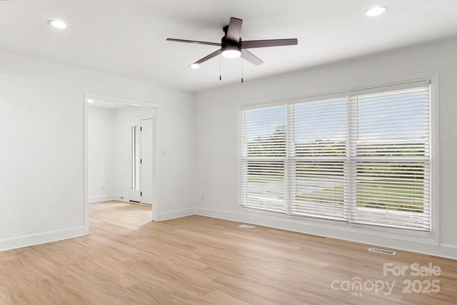 2800 Potter Road S, Waxhaw, NC 28173