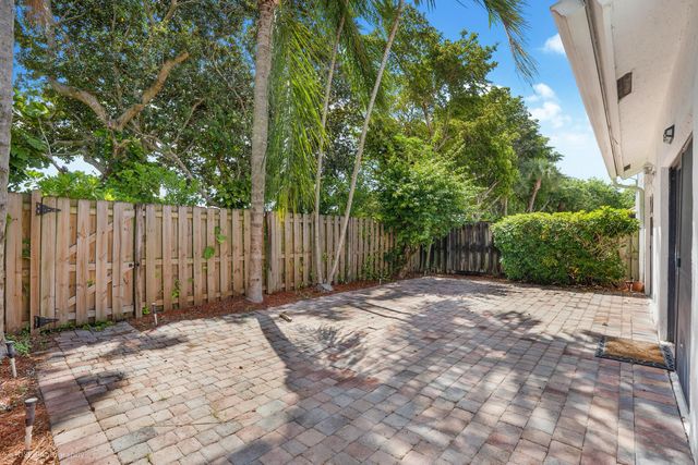 21712 Wapford Way, Boca Raton, FL 33486