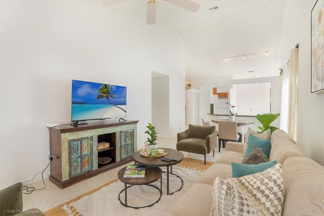 21712 Wapford Way, Boca Raton, FL 33486