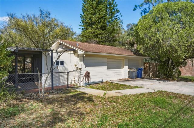 2101 W KYRA DRIVE, Tampa, FL 33612