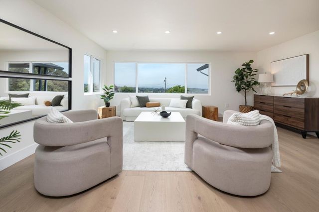 351 Rolling Hills Avenue, San Mateo, CA 94403