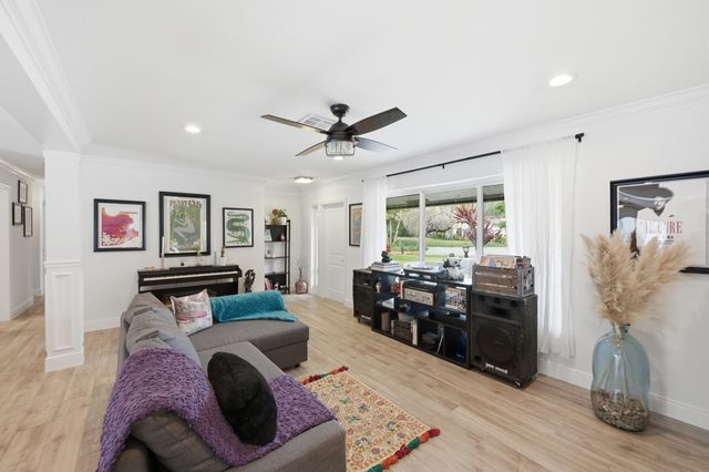 1929 NW 90th Lane, Coral Springs, FL 33071
