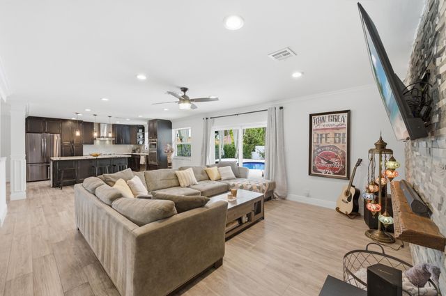 1929 NW 90th Lane, Coral Springs, FL 33071
