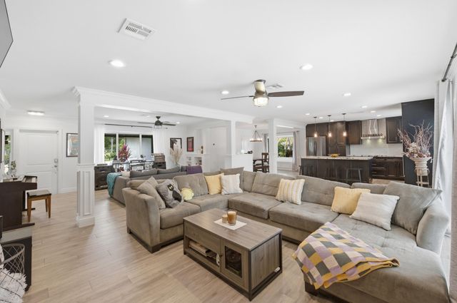 1929 NW 90th Lane, Coral Springs, FL 33071