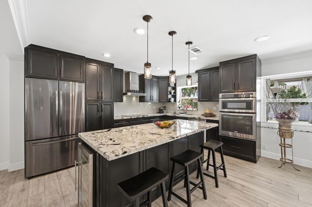 1929 NW 90th Lane, Coral Springs, FL 33071