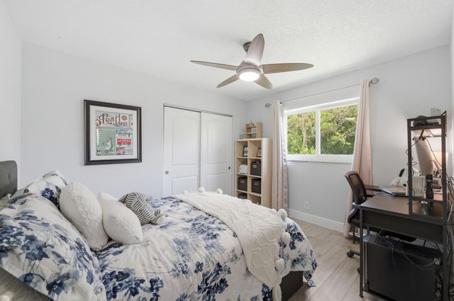 1929 NW 90th Lane, Coral Springs, FL 33071