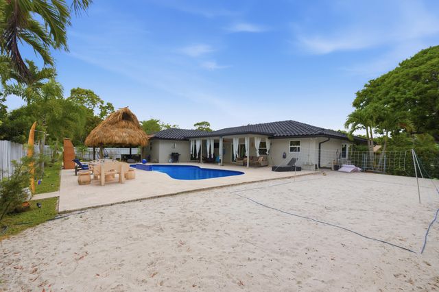 1929 NW 90th Lane, Coral Springs, FL 33071