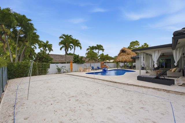1929 NW 90th Lane, Coral Springs, FL 33071