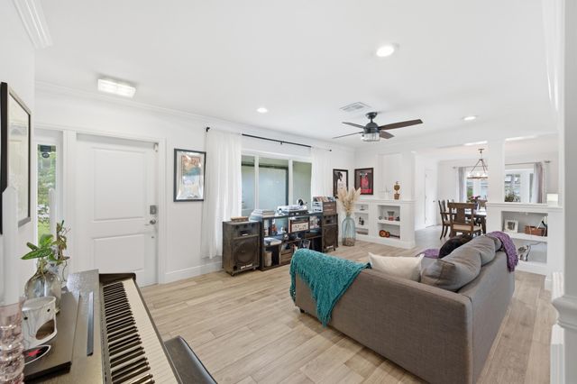 1929 NW 90th Lane, Coral Springs, FL 33071