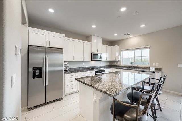 409 Winter Dove Avenue, Henderson, NV 89011