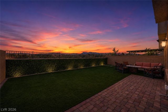 409 Winter Dove Avenue, Henderson, NV 89011