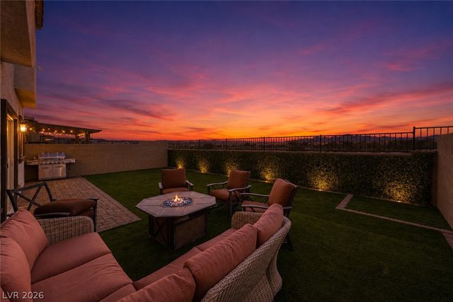 409 Winter Dove Avenue, Henderson, NV 89011