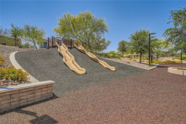 409 Winter Dove Avenue, Henderson, NV 89011