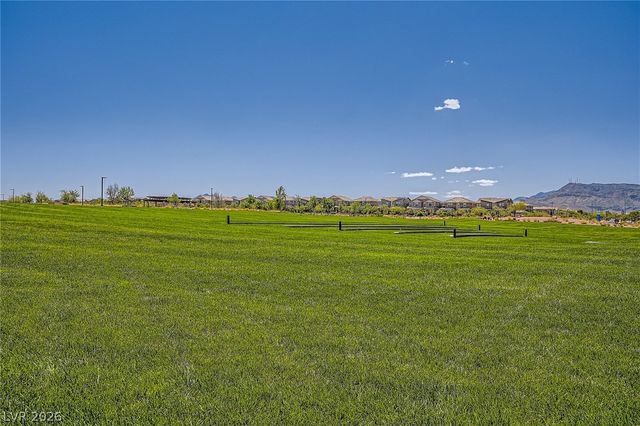 409 Winter Dove Avenue, Henderson, NV 89011