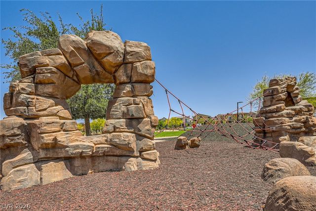409 Winter Dove Avenue, Henderson, NV 89011