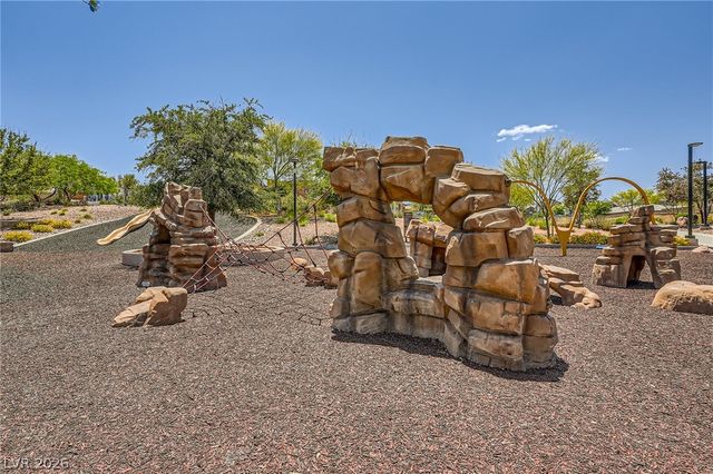 409 Winter Dove Avenue, Henderson, NV 89011