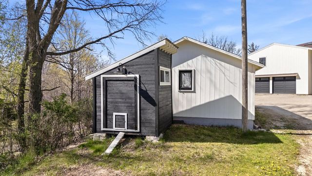 921 Tuscola LANE, West Bend, WI 53095