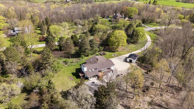 921 Tuscola LANE, West Bend, WI 53095