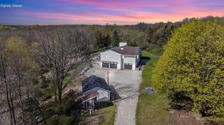 921 Tuscola LANE, West Bend, WI 53095