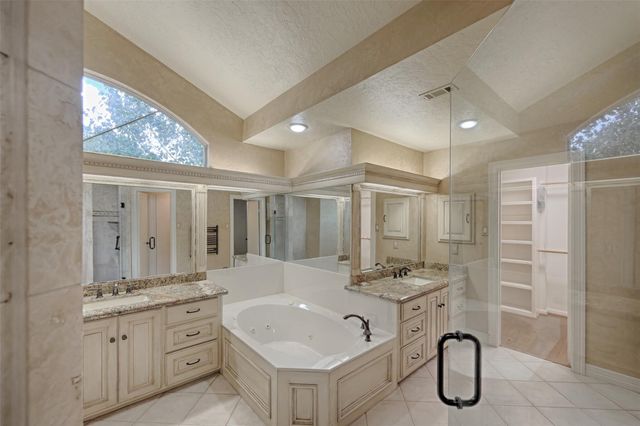 206 Virginia Lane, Conroe, TX 77304