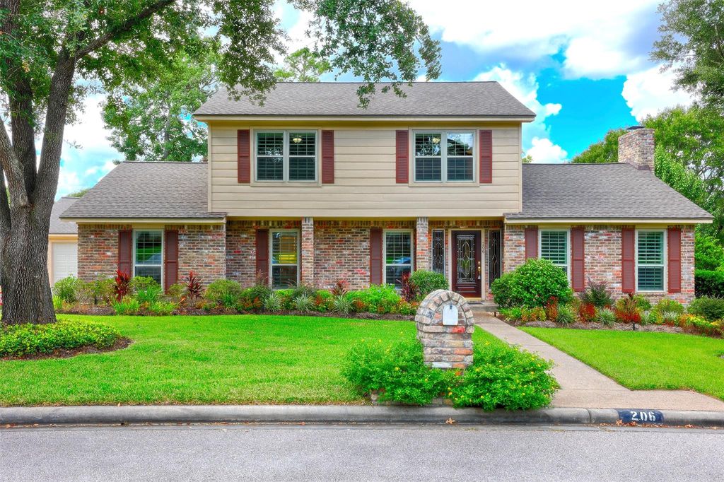 206 Virginia Lane, Conroe, TX 77304