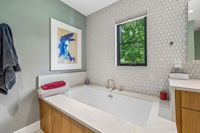 6001 Sedberry Rd, Nashville, TN 37205