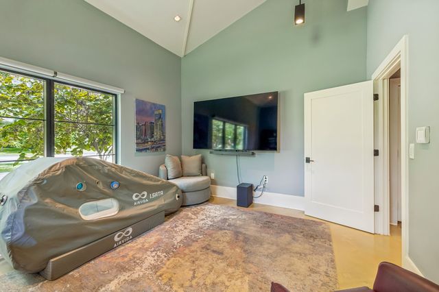6001 Sedberry Rd, Nashville, TN 37205