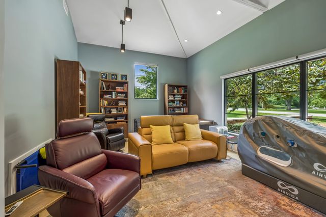 6001 Sedberry Rd, Nashville, TN 37205