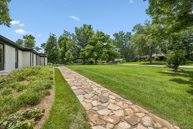 6001 Sedberry Rd, Nashville, TN 37205