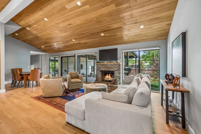 6001 Sedberry Rd, Nashville, TN 37205