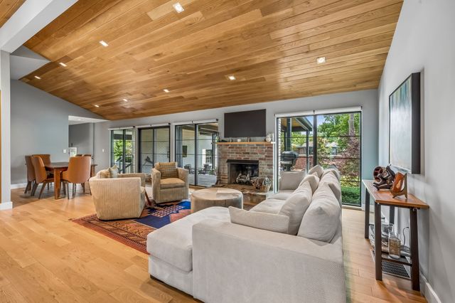 6001 Sedberry Rd, Nashville, TN 37205