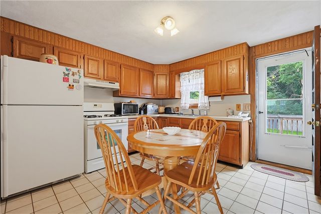 11 Lynde Street, Providence, RI 02908