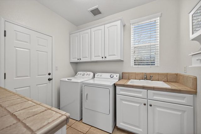 1214 Forebridge Ln, Lincoln, CA 95648