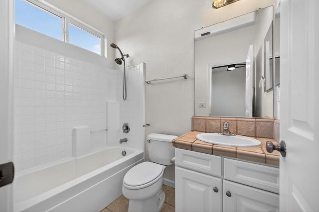 1214 Forebridge Ln, Lincoln, CA 95648