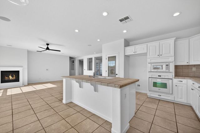 1214 Forebridge Ln, Lincoln, CA 95648