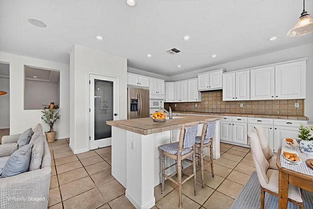 1214 Forebridge Ln, Lincoln, CA 95648