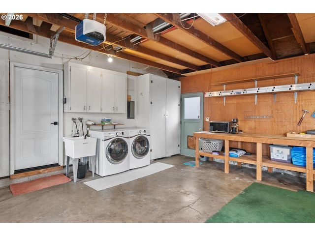 3005 Sw 113TH Ave, Beaverton, OR 97005