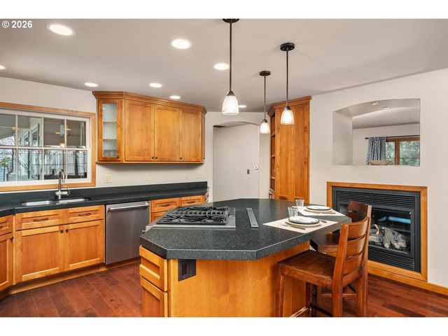 3005 Sw 113TH Ave, Beaverton, OR 97005