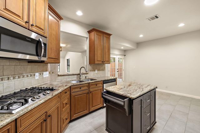 800 Timber TRL, Cedar Park, TX 78613