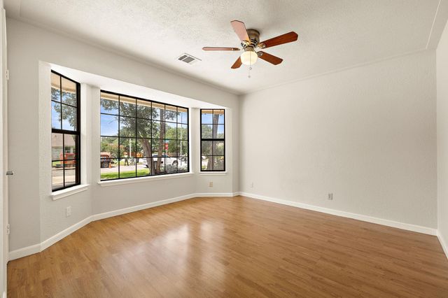800 Timber TRL, Cedar Park, TX 78613
