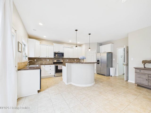 17020 Bowline View Trail, Louisville, KY 40245