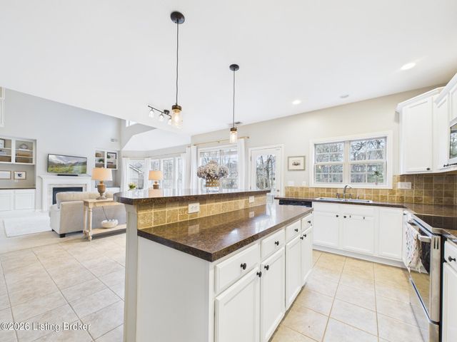 17020 Bowline View Trail, Louisville, KY 40245