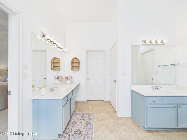 17020 Bowline View Trail, Louisville, KY 40245