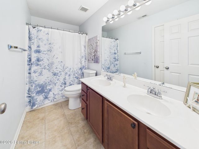 17020 Bowline View Trail, Louisville, KY 40245