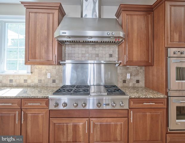 1329 PARK STREET, Robbinsville, NJ 08691