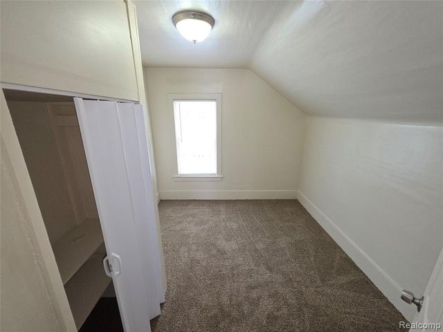 35 Clarence Street, Pontiac, MI 48342