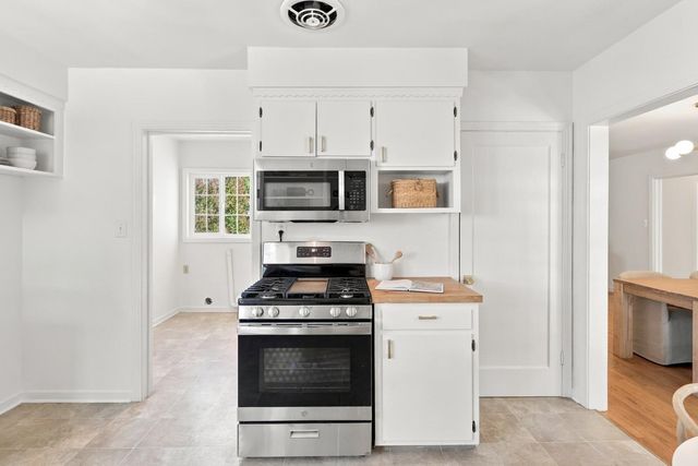 3154 16th St, Sacramento, CA 95818