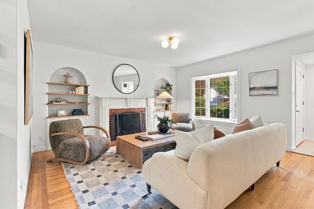 3154 16th St, Sacramento, CA 95818